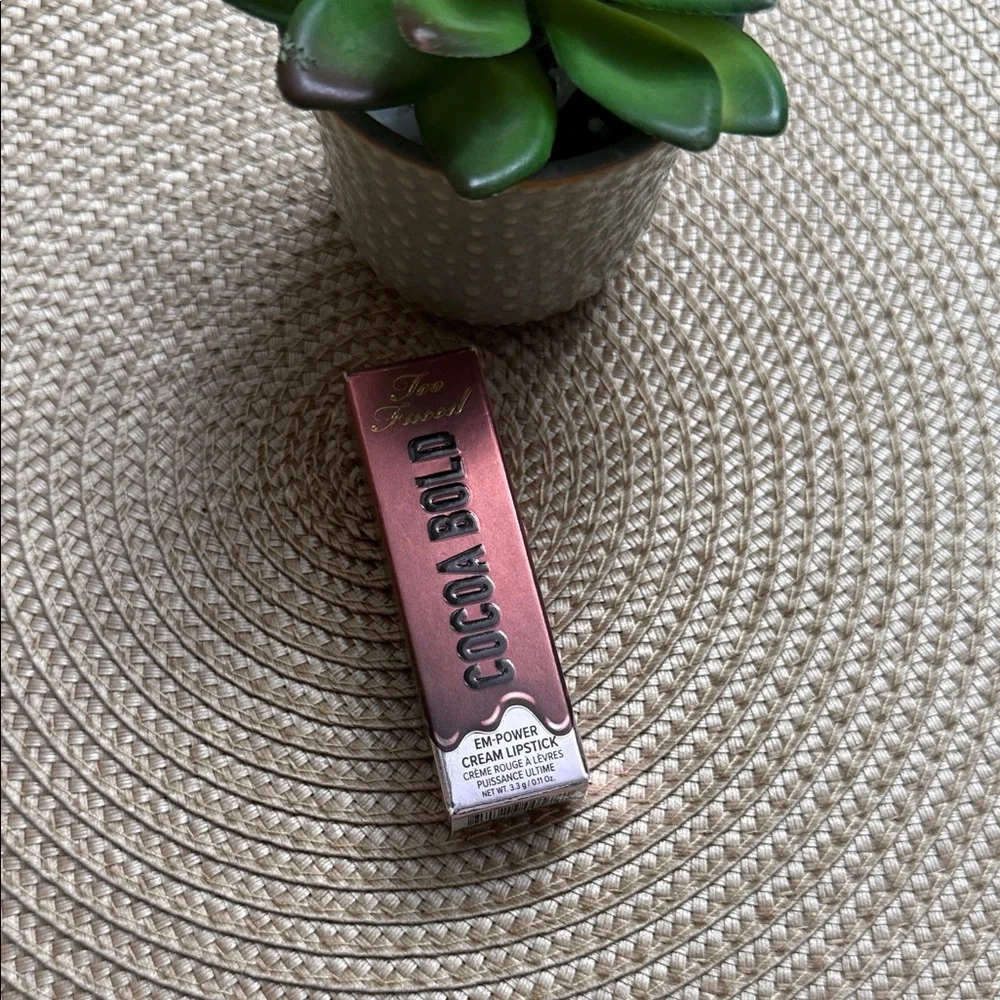 Too Faced🔥 Cocoa Bold Cream Lipstick